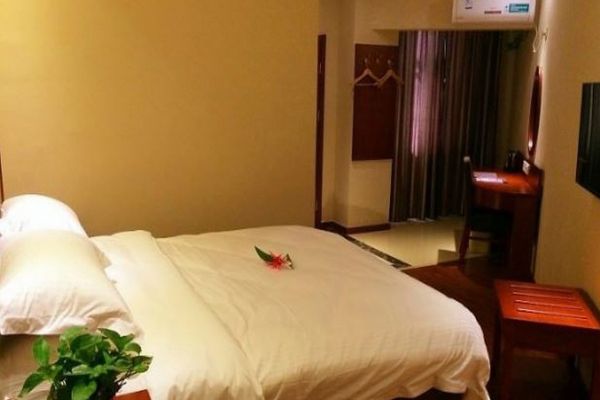 GreenTree Inn GuoYang ShengLi Road FuYang Commercial Building Express Hotel (Bozhou)